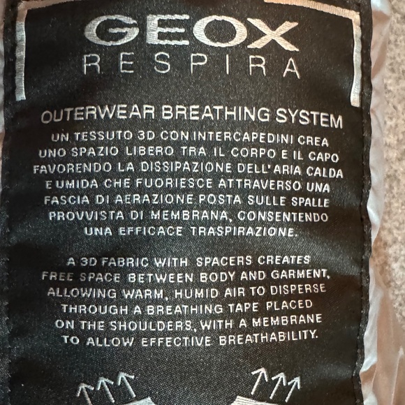 🆕 GEOX Diamanta women short coat Size 42 ( Fit Large ) - Picture 16 of 16